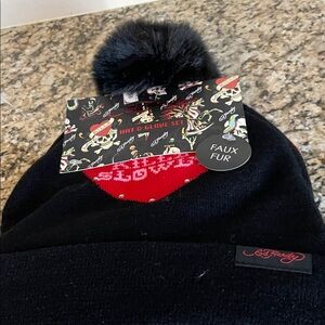 NWT Ed Hardy Beanie Set